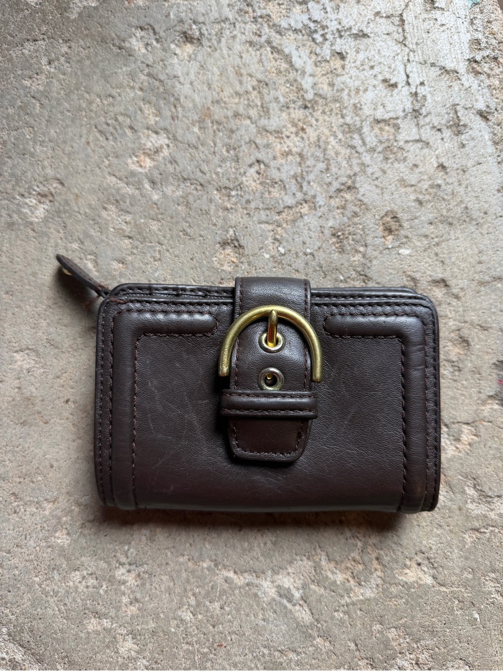 Coach vintage Brown Leather Buckle Zip Wallet